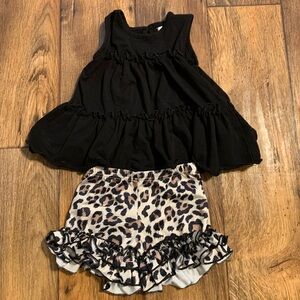 Black Ruffle Top & Animal Print Shorts Set - size: 4/5